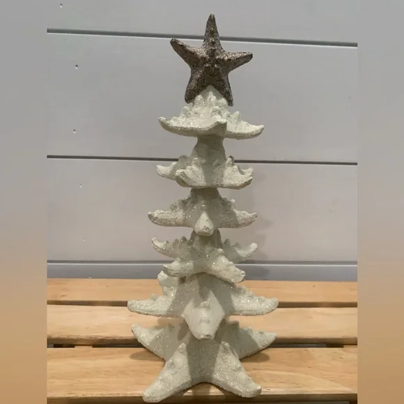 Coastal beach holiday decor- Star fish tree, holiday sign, and sea angel. - Picture 11 of 15
